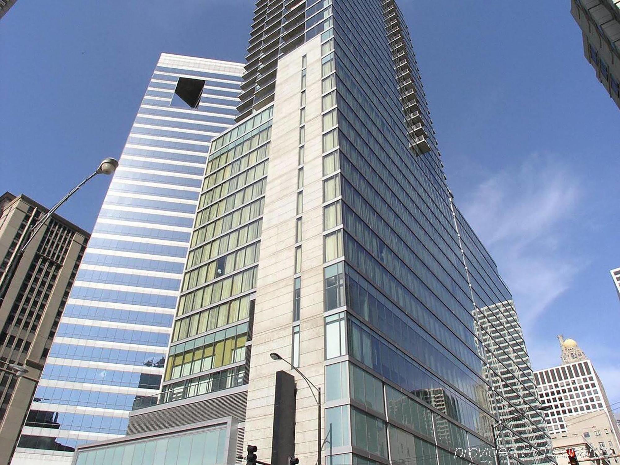 Bridgestreet At State And Grand Aparthotel Chicago Exterior photo