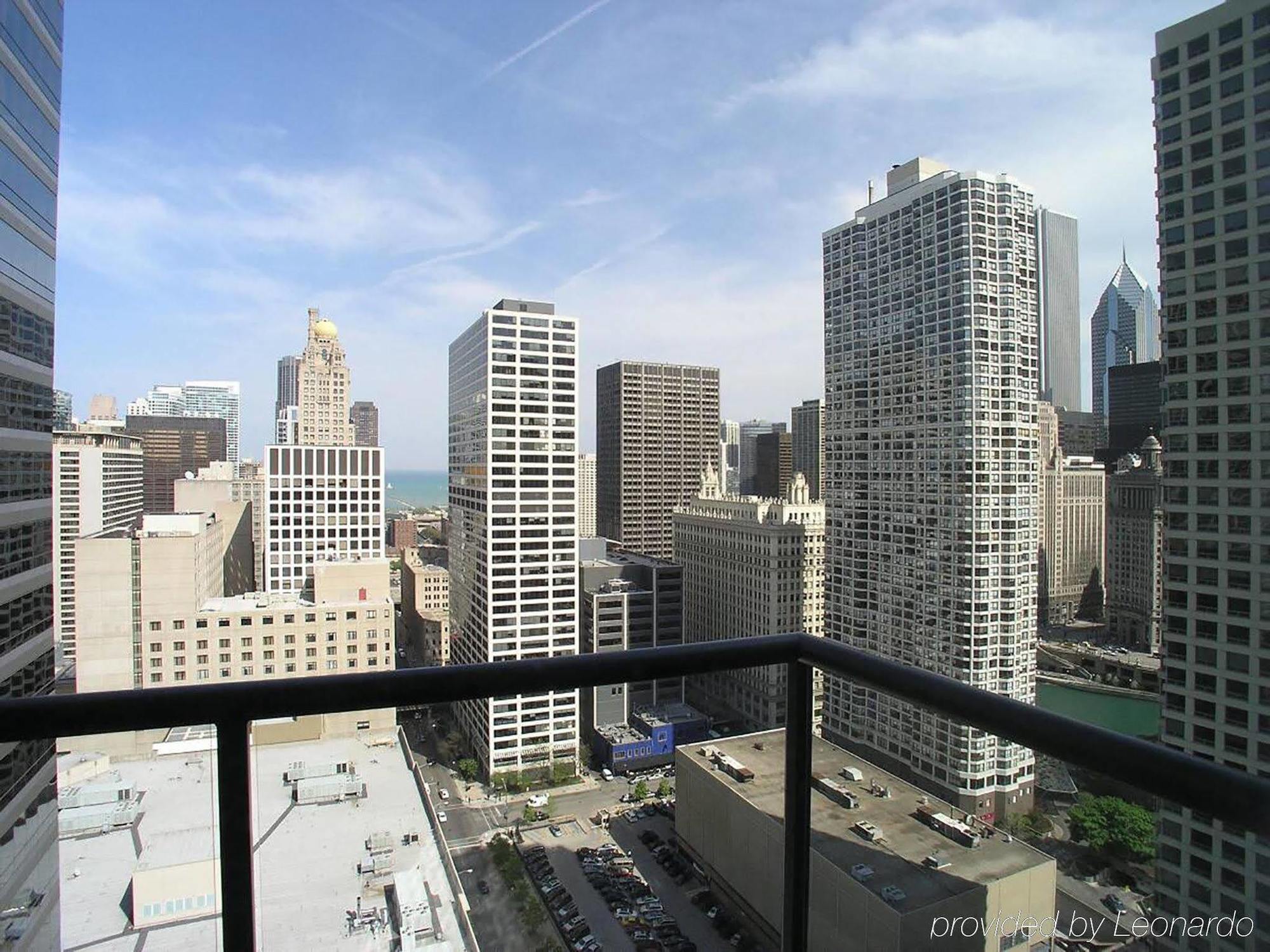 Bridgestreet At State And Grand Aparthotel Chicago Room photo